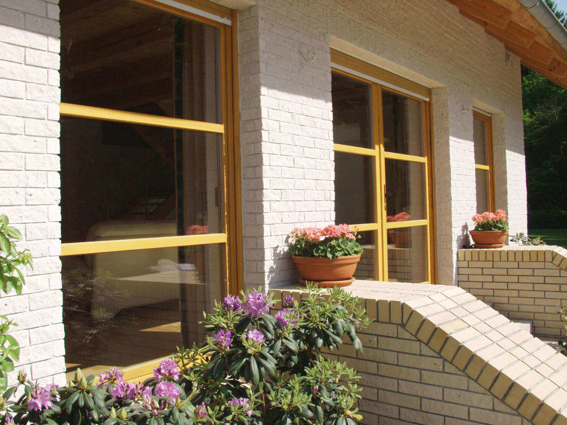 Warranty for wooden windows.